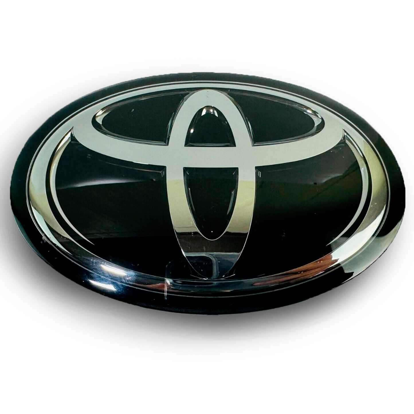 2018-2020 Toyota Grill Emblem Logo Camry, Avalone, Rav4